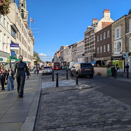 Cosy Home In City Centre 科尔切斯特 外观 照片